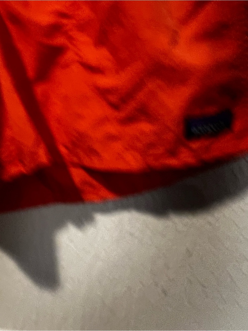 Patagonia Orange Baggies shorts size medium - Picture 5 of 11